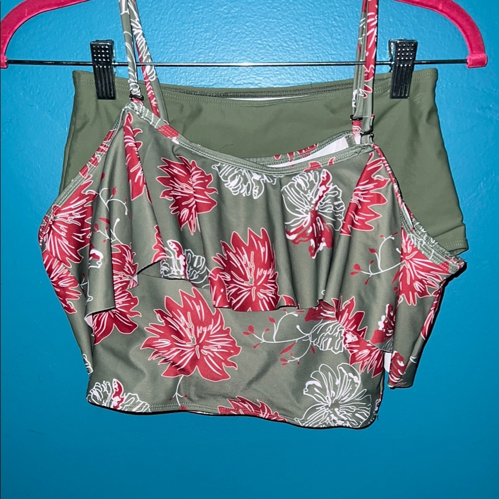 Floral Green and Red Women's 2-Piece Swim Suit